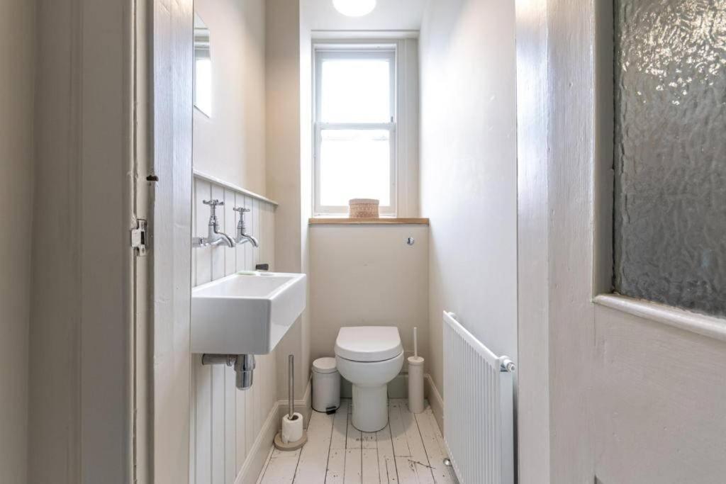 The Perfect Home On Royal Mile Edinburgh Bagian luar foto